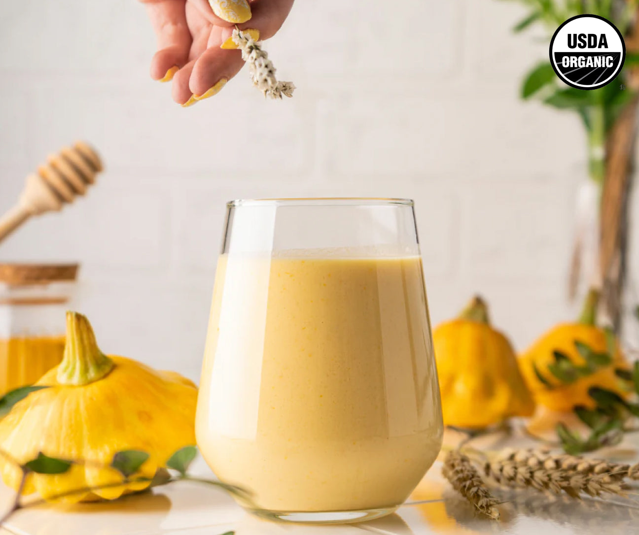 turmeric-latte-starter-kit-h8 1._Turmeric_6e512dba-33d3-4867-a890-51e27d14ee92.jpg